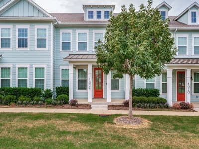 1024 Thomas Place, Carrollton TX 75006