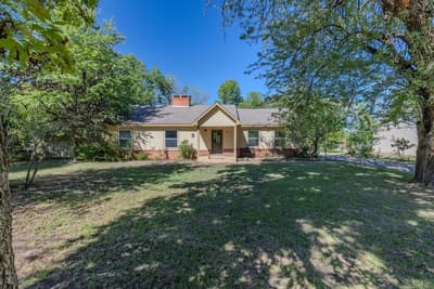 955 Jefferson Street E, Sulphur Springs TX 75482
