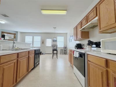 4102 Maidstone Drive, Garland TX 75043 - Photo 3