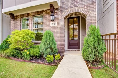 2725 Yellow Jasmine Lane, Dallas TX 75212