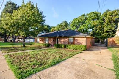 286 Larry Drive, Dallas TX 75137 - Photo 3