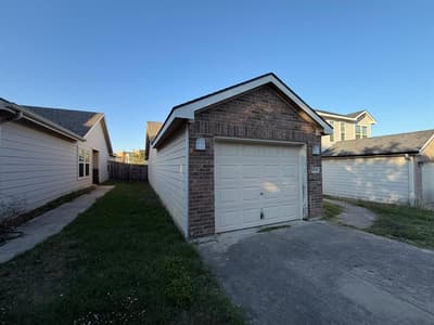 10710 Edgewest Terrace, Fort Worth TX 76108 - Photo 4