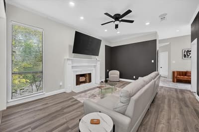 622 Crowley Road, Arlington TX 76012 - Photo 2