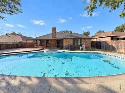 935 Thistle Ridge Lane, Arlington TX 76017 - Photo 5
