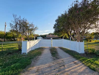 109 Live Oak Road, Springtown TX 76082