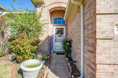 2216 Pacino Drive, Fort Worth TX 76134 - Photo 5