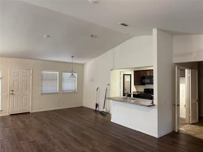 3825 Eugene Court N, Irving TX 75062 - Photo 5