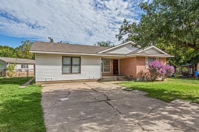 1220 Colfax Circle, Richardson TX 75080 - Photo 2