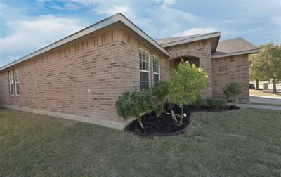 317 Chalkstone Drive, Fort Worth TX 76131 - Photo 3