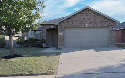 317 Chalkstone Drive, Fort Worth TX 76131