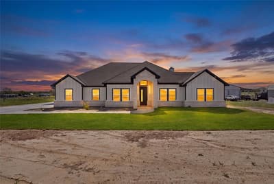 6433 County Road 4120, Campbell TX 75422
