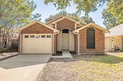 1521 Eastview Street, Fort Worth TX 76134