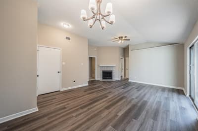 1521 Eastview Street, Fort Worth TX 76134 - Photo 4