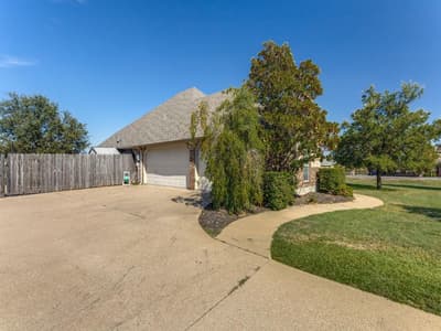 200 Lonesome Star Trail, Haslet TX 76052 - Photo 2