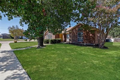 3405 Tulip Lane, Rowlett TX 75089 - Photo 2