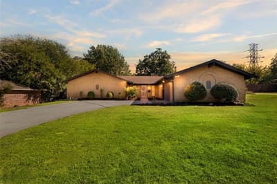 6313 Whitman Avenue, Fort Worth TX 76133