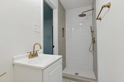 1114 10th Street, Plano TX 75074 - Photo 3