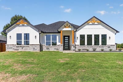 1657 Brookview Drive, Lancaster TX 75146 - Photo 2