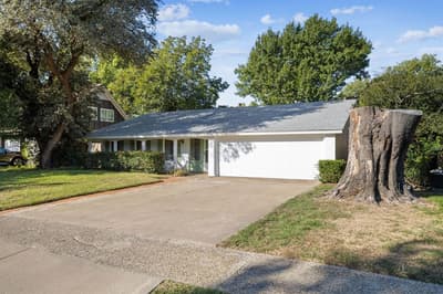 3209 Sheffield Street, Irving TX 75062 - Photo 2