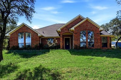 1556 Woodbee Court, Azle TX 76020