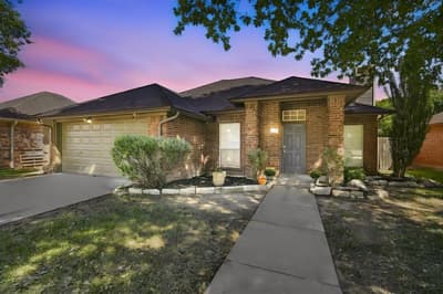 806 Oak Drive, Ennis TX 75119 - Photo 2