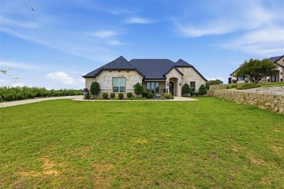 716 Coastal Meadows Court, Granbury TX 76049 - Photo 4