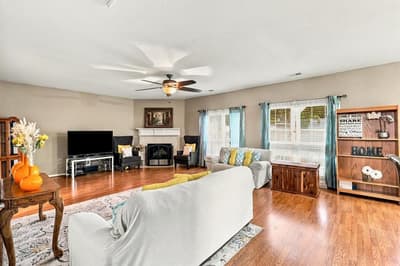 1706 Sunflower Drive, Corinth TX 76210 - Photo 5
