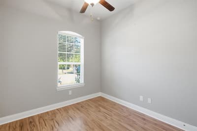 510 Garden Avenue, Euless TX 76039 - Photo 2
