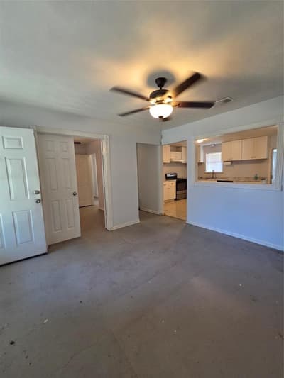 302 S Joyce Street, Lacy Lakeview TX 76705 - Photo 3