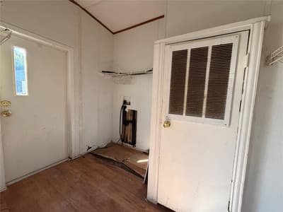 704 Lazy Springs Drive, Red Oak TX 75154 - Photo 2
