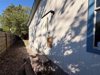 704 Lazy Springs Drive, Red Oak TX 75154