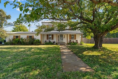 608 Johnson Drive, McGregor TX 76657 - Photo 3