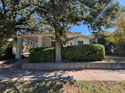 1300 N Oak Avenue, Mineral Wells TX 76067