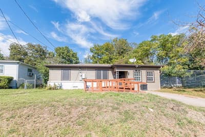 1210 Pollard Street, Greenville TX 75401 - Photo 3