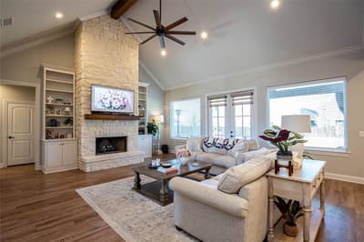 317 Champions Way, McGregor TX 76657 - Photo 5