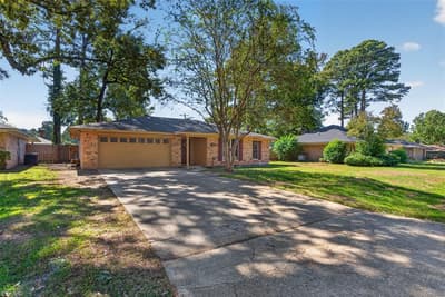 8716 Hollow Bluff Drive, Haughton LA 71037