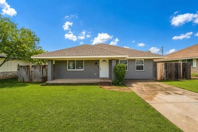 408 Little Avenue, McGregor TX 76657