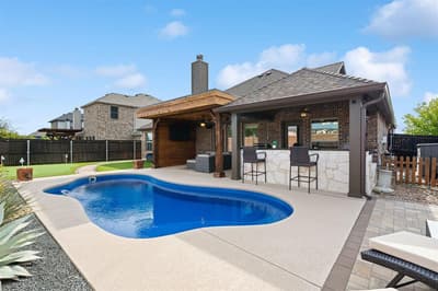 221 Lariat Trail, Waxahachie TX 75165 - Photo 2