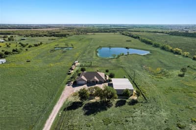 304 Canales Road, Nevada TX 75173