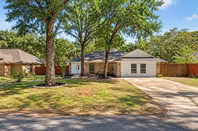 325 Berry Lane, Shady Shores TX 76208