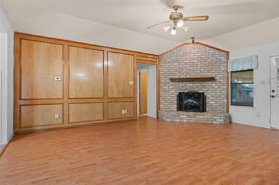 3648 Village Green Drive, Grand Prairie TX 75052 - Photo 4