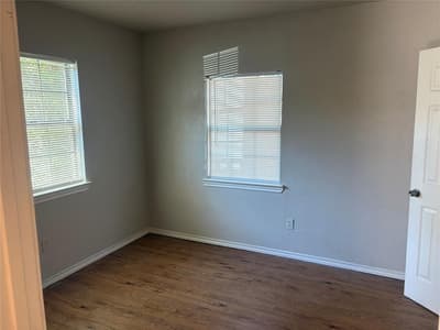 3563 Townsend Drive, Fort Worth TX 76110 - Photo 5