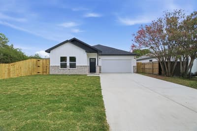 2113 Andrew Avenue, Fort Worth TX 76105