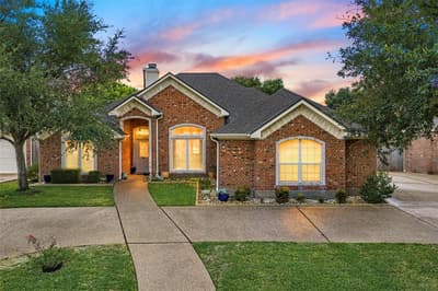 708 Wind Hill, Hewitt TX 76643