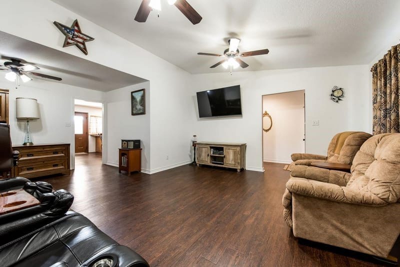 8302 Chesham Drive, Rowlett TX 75088 - Photo 10