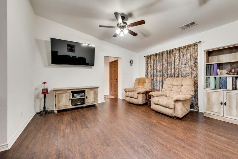 8302 Chesham Drive, Rowlett TX 75088 - Photo 11