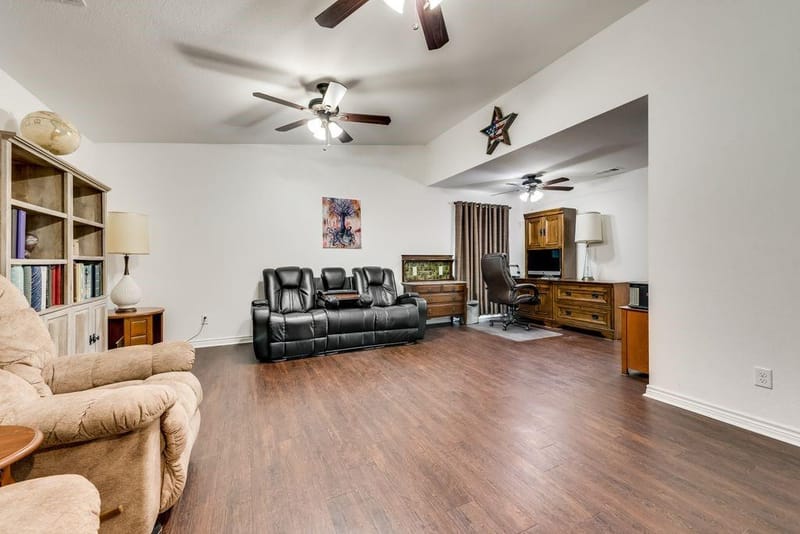 8302 Chesham Drive, Rowlett TX 75088 - Photo 8