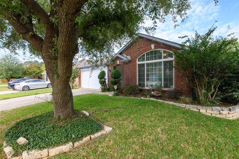 2209 Loon Lake Road, Denton TX 76210 - Photo 2