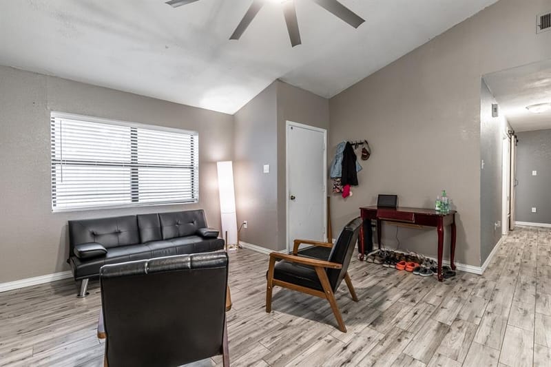 805 N Fullerton Avenue, Dawson TX 76639 - Photo 9