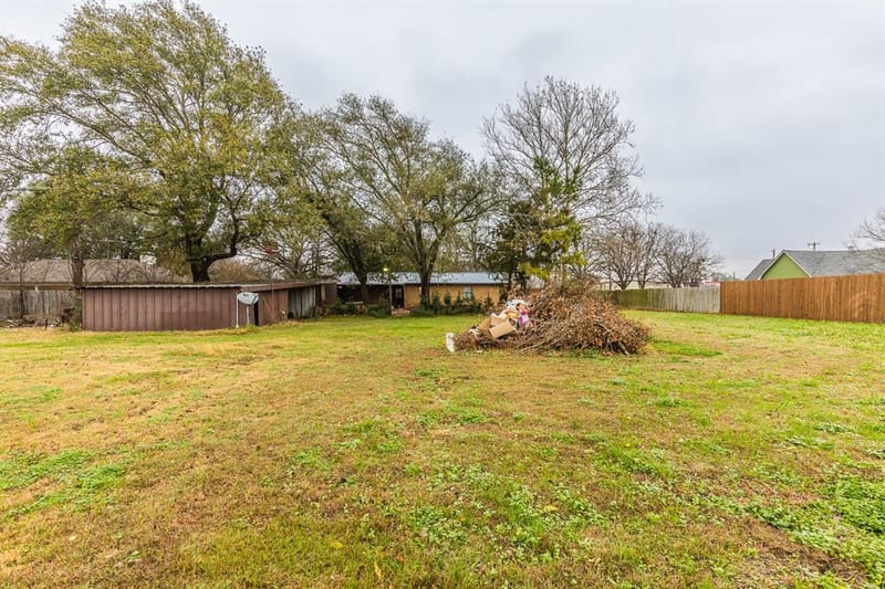 805 N Fullerton Avenue, Dawson TX 76639 - Photo 35